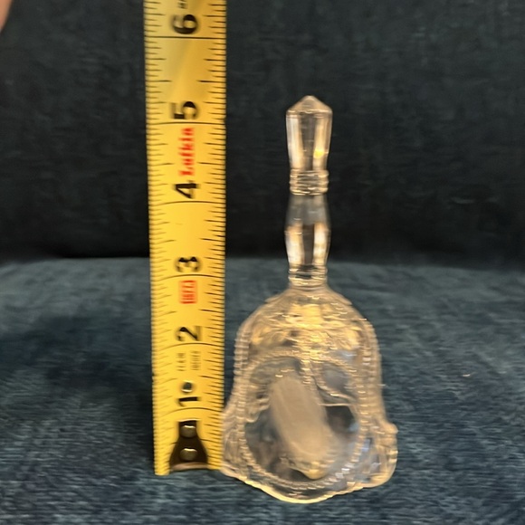 Praying Hands//Psalm 23 Glass Bell - Picture 8 of 9